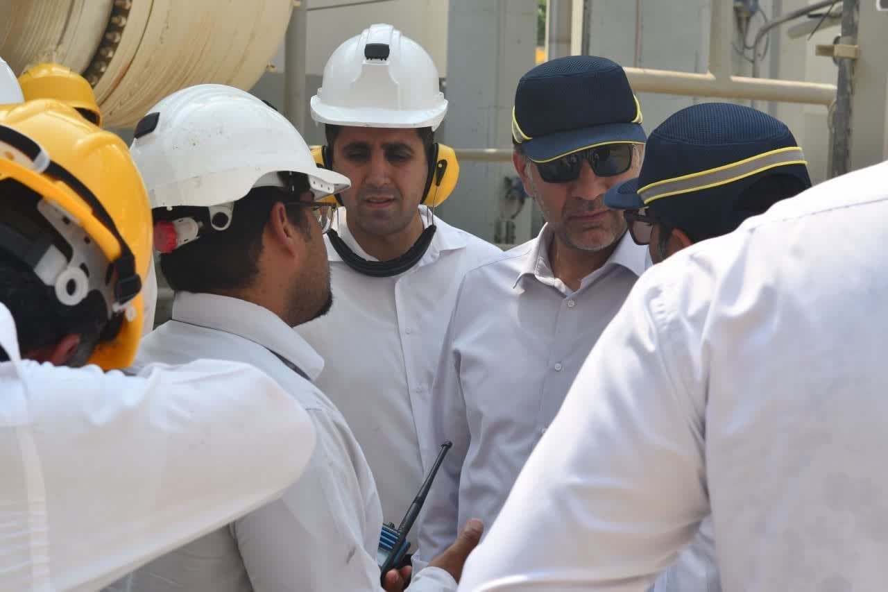 مهندس فخرایی پتروشیمی مروارید 4