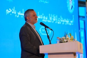 هم‌اکنون وزیر کار در آیین بهره‌برداری از پتروشیمی پادجم 3