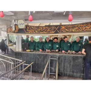کارکنان شرکت پتروشیمی لباس خدمت امام رضا 2