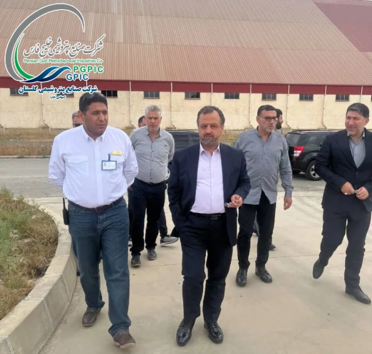 بازدید سرزده وزیر اقتصاد و دارائی از سایت شرکت پتروشیمی گلستان