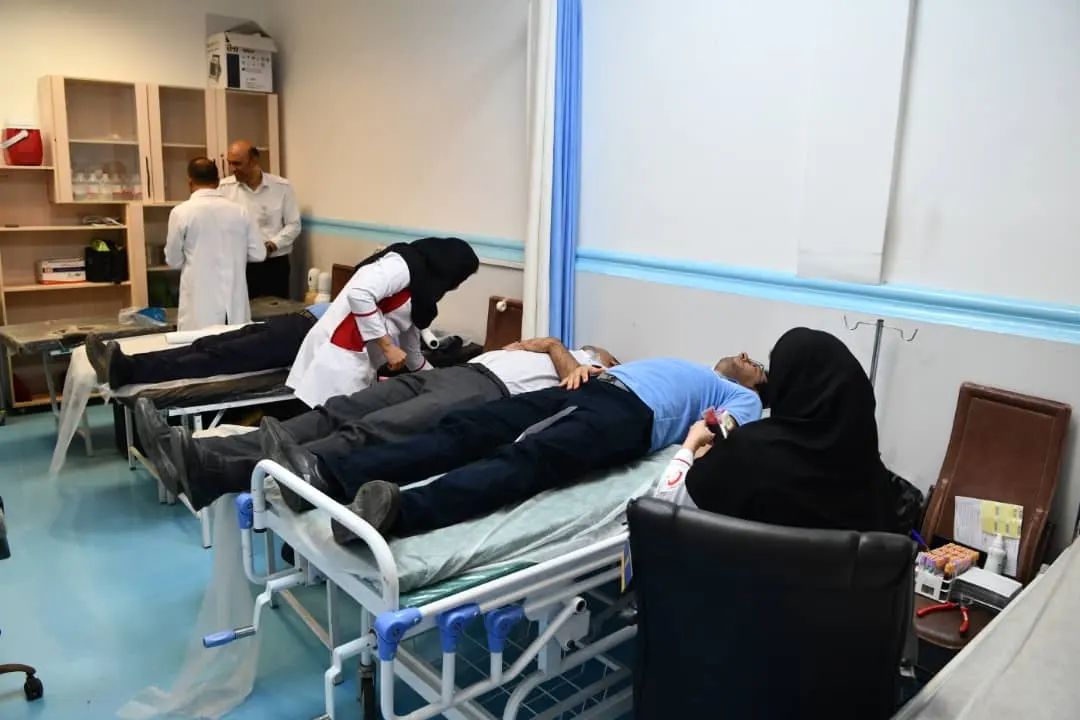 به مناسبت روز جهانی اهدای خون رقم خورد برگزاری پویش اهدای خون در شرکت پتروشیمی مروارید برای دومین سال متوالی جمعی از کارکنان پتروشیمی م5
