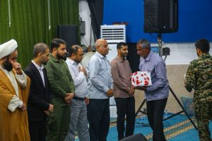 محفل انس با قرآن و آیین تجلیل از ایثارگران شیرینو 5