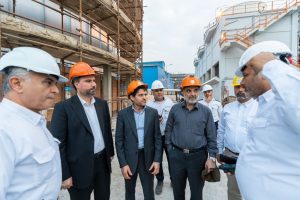 بازدید مدیرعامل شرکت ملی صنایع پتروشیمی و مدیرعامل هلدینگ خلیج فارس از پتروشیمی صدف 5