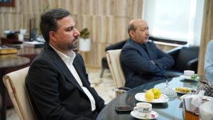 نشست صمیمانه مدیران عامل پازارگاد و مبین انرژی خلیج فارس برگزار شد 3