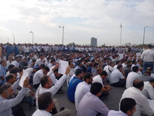 تجمع کارگران پیمانکاری پارس جنوبی 2