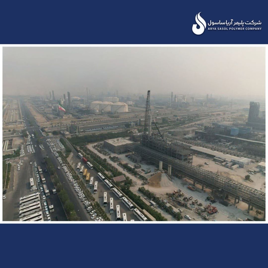 نصب تجهیز غول پیکر Degassing Vessel در نیوپلنت آریاساسول این تجهیز با ۷۵ تن وزن و ۳۴ متر ارتفاع به عنوان یکی از تجهیزات عظیم در استراکچری به ارتف13