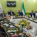 بازدید محمد شریعتمداری، مدیرعامل گروه صنایع پتروشیمی خلیج فارس از پتروشیمی مهر 5