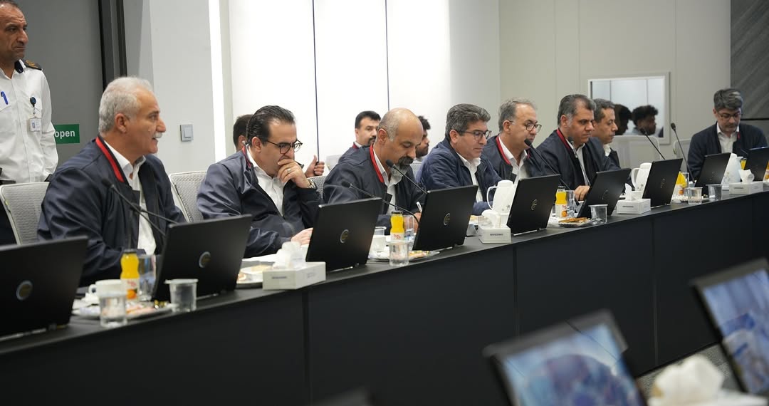 دستورات راهگشای شریعتمداری، در پتروشیمی آپادانا حل مسئله تامین زمین برای طرح MTG دستور رفع موانع تامین مالی پروژه متانول پهلوانی آپادا1