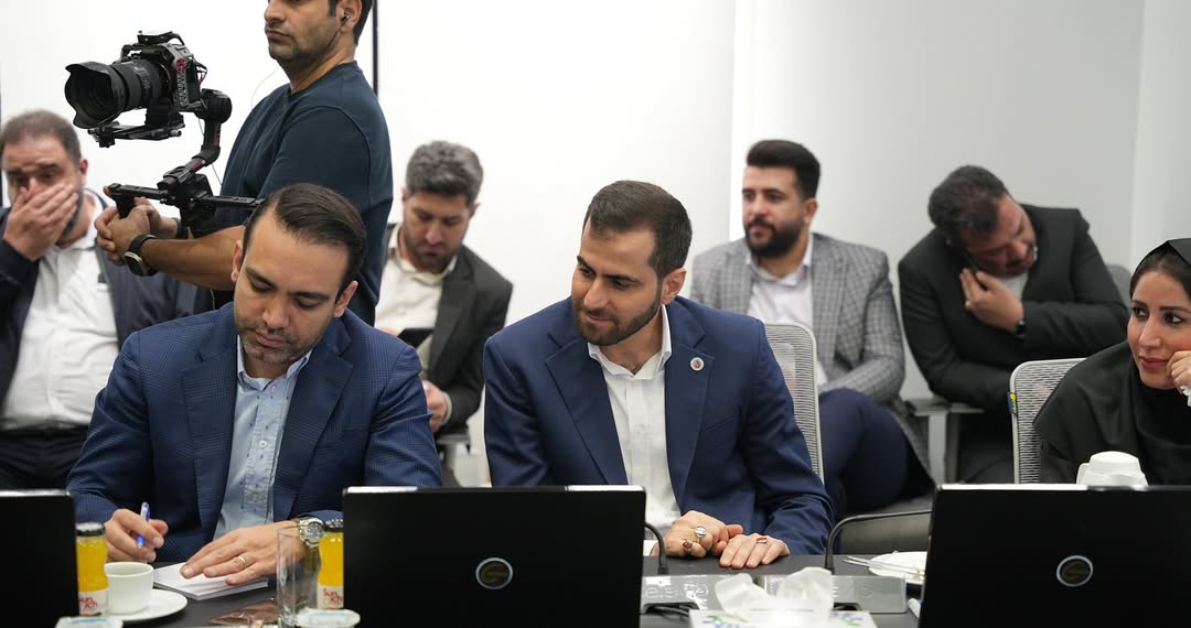 دستورات راهگشای شریعتمداری، در پتروشیمی آپادانا حل مسئله تامین زمین برای طرح MTG دستور رفع موانع تامین مالی پروژه متانول پهلوانی آپادا2