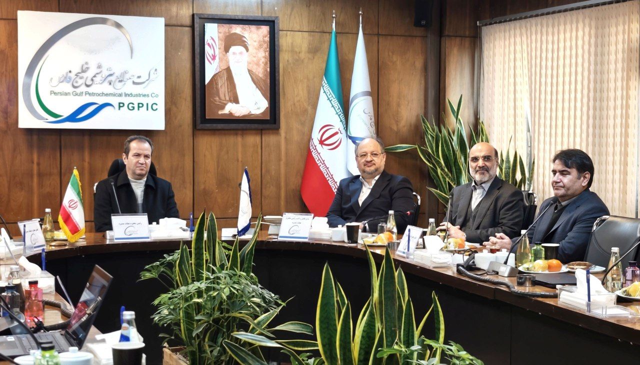 محمد شریعتمداری، عضو هیات مدیره و مدیرعامل شرکت صنایع پتروشیمی خلیج فارس شد 2