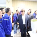 حضور رئیس مجتمع پتروشیمی شازند در جمع کارگران و کارکنان 5