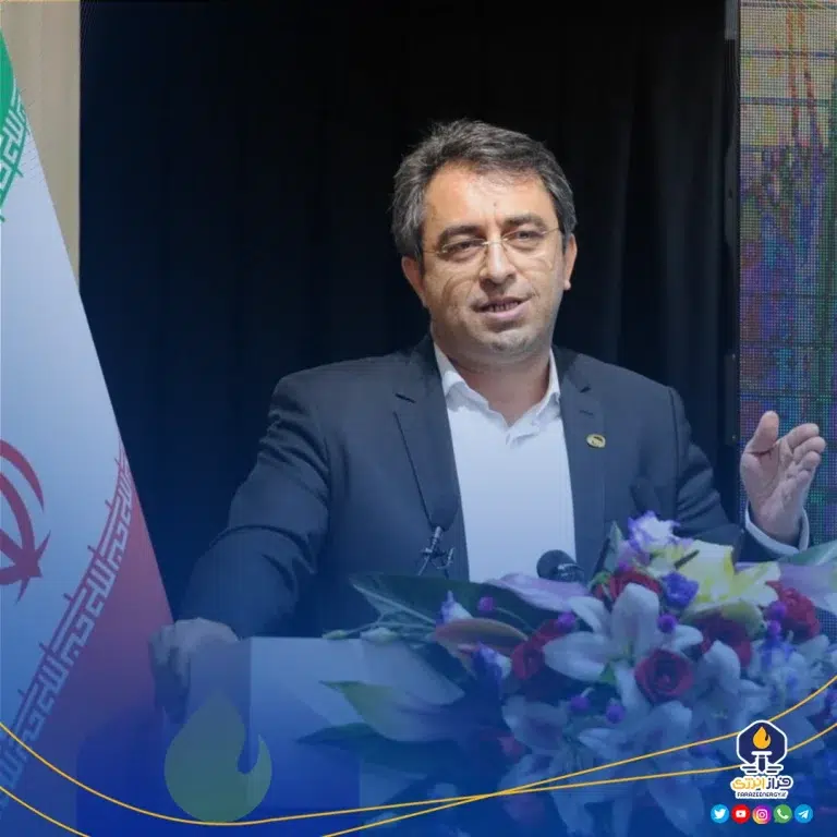 کمتر از ۴ دقیقه با محمود امین نژاد