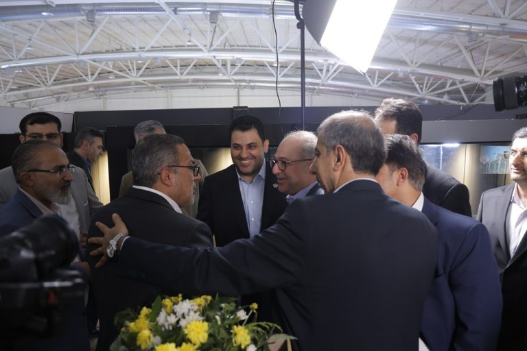 نبض سالن ۳۸B در دستان مروارید درخشان خلیج فارس