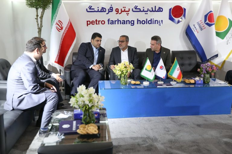 روز سوم نمایشگاه نفت، گاز، پتروشیمی؛ غرفه پتروشیمی مروارید در کانون توجه مقامات و مدیران صنعت نفت