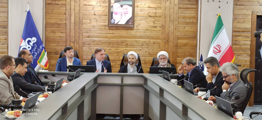 دکتر موسی احمدی: رفع دغدغههای خوراک پتروشیمیها، نیازمند نگاه ملی و حمایت همهجانبه است دکتر موسی احمدی: رفع دغدغههای خوراک پتروشیمیها، نیازمند نگاه ملی و حمایت همهجانبه است