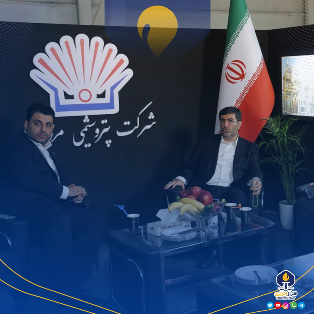 بازدید مدیرعامل شرکت سرمایه‌گذاری اهداف از غرفه پتروشیمی مروارید