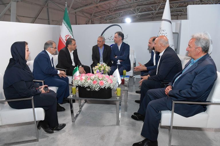 گزارشی از دومین روز حضور «هلدینگ خلیج فارس» در بیست و نهمین نمایشگاه بین‌المللی نفت، گاز و پتروشیمی