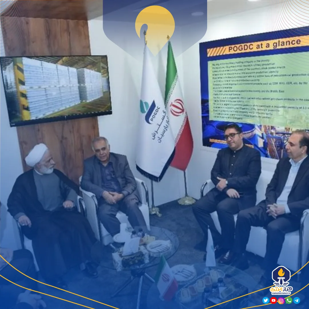 بازدید معاون حقوقی رئیس‌جمهور از غرفه هلدینگ نفت و گاز پارسیان در نمایشگاه اکسپو