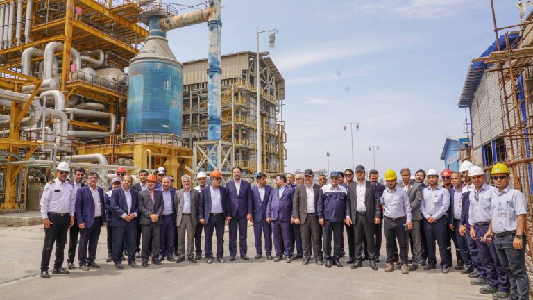بازدید مدیرعامل صندوق ذخیره فرهنگیان از مجتمع پتروشیمی کیمیای پارس خاورمیانه