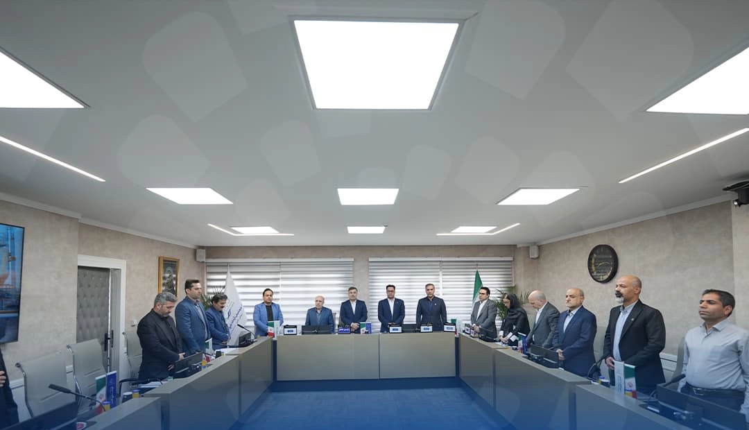 مهر تایید مجمع عمومی پتروشیمی آپادانا خلیج فارس بر اجرای طرحهای تکمیل زنجیره ارزش متانول مهر تایید مجمع عمومی پتروشیمی آپادانا خلیج فارس بر اجرای طرحهای تکمیل زنجیره ارزش متانول