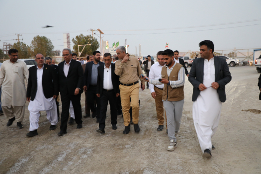 بازدید معاون اجرایی رئیس جمهور از پروژههای شرکت سرمایهگذاری تجاری شستان در شهرک پتروشیمی مکران «چابهار» بازدید معاون اجرایی رئیس جمهور از پروژههای شرکت سرمایهگذاری تجاری شستان در شهرک پتروشیمی مکران «چابهار»