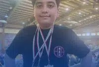 افتخارآفرینی کیارش بهمنیار فرزند خوش‌آتیه کارکنان پتروشیمی مروارید در مسابقات کشوری کاراته