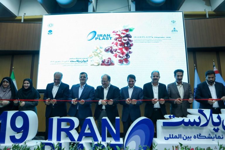 گزارش تصویری نونزدهمین نمایشگاه بین‌المللی ایران پلاست غرفه آریاساسول – روز اول
