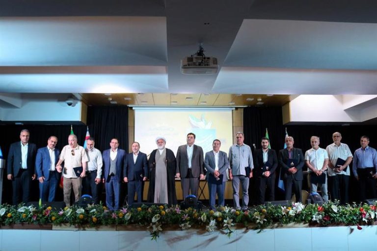 آیین تجلیل از ایثارگران و آزادگان شرکت ملی صنایع پتروشیمی برگزار شد