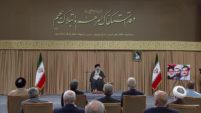 رهبر انقلاب: افزایش تولید نفت موضوع مهمی است