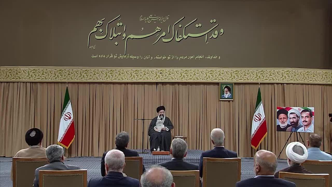 رهبر انقلاب