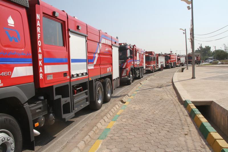 مهار کامل حریق مخزن منطقه ویژه اقتصادی بندر امام خمینی (ره) با پشتیبانی سازمان منطقه ویژه اقتصادی پتروشیمی