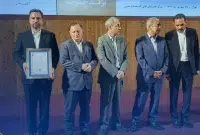 نشان عالی مسئولیت اجتماعی کشور به مدیرعامل شرکت پازارگاد رسید