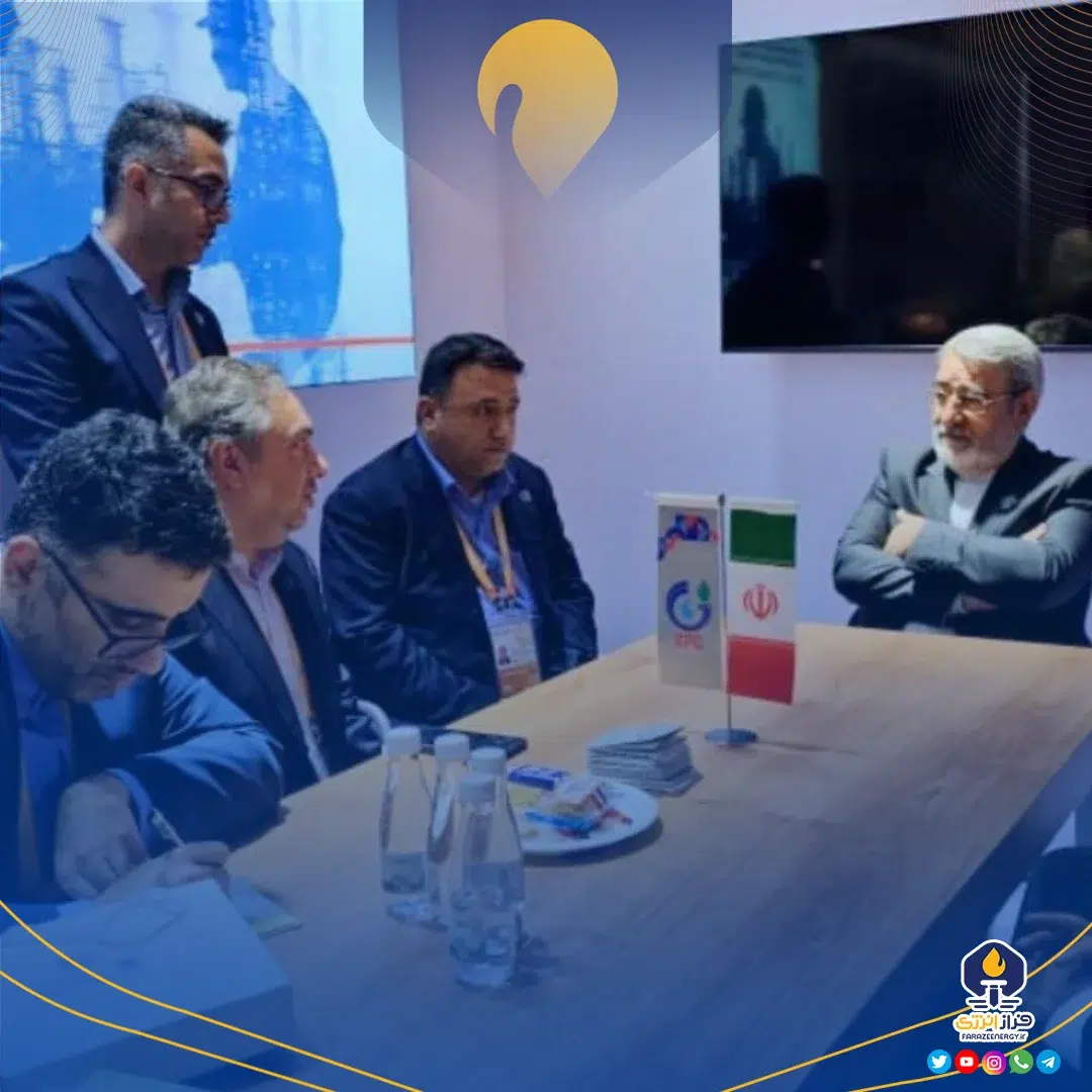 بازدید دکتر رحمانی فضلی سفیر جمهوری اسلامی ایران در چین از غرفه پتروشیمی زاگرس