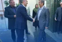 همتی وارد بانک مرکزی شد/عکس