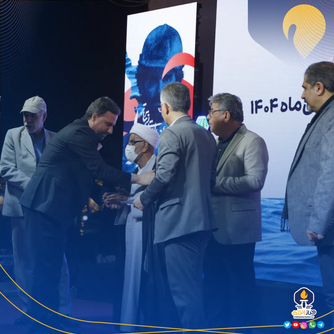 آیین تجلیل از مختارزاده و خطیب اساتید تئاتر و تعزیه استان بوشهر برگزار شد