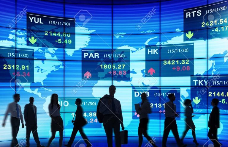 اختلال تردد از تنگه هرمز نفت را به ۱۵۰ دلار می‌رساند
