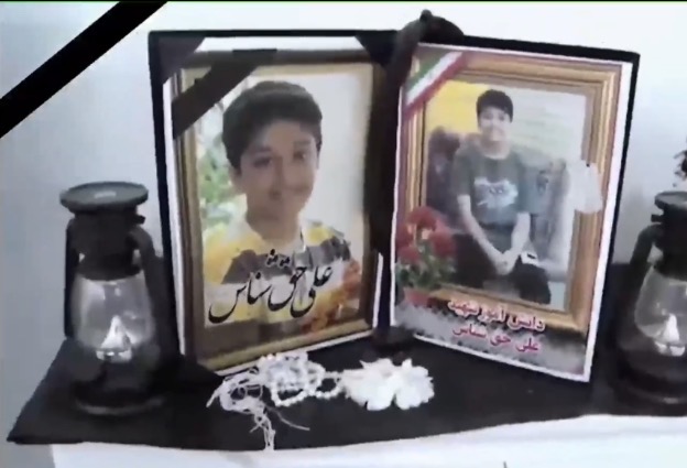 تجلیل مدیرعامل پتروشیمی کیمیای پارس خاورمیانه از مقام شامخ شهید، در کنگان تجلیل مدیرعامل پتروشیمی کیمیای پارس خاورمیانه از مقام شامخ شهید، در کنگان