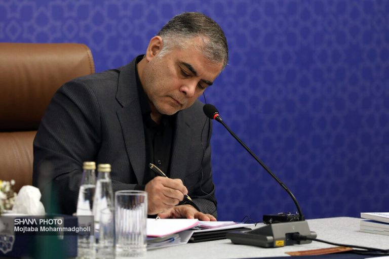 فروش نفت در اسفند و فروردین مطلوب بود