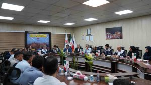 استقبال پرشور کارکنان کیمیای پارس خاورمیانه از رضا گنجی مدیرعامل شرکت کیمیای پارس خاورمیانه