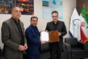 تقدیر بهزیستی کشور از مدیرعامل پتروشیمی ایلام