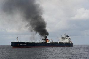 هشدار UKMTO درباره حادثه involving یک نفتکش و نیروهای نظامی در خلیج عمان