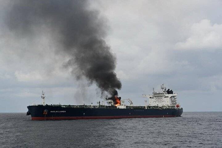 هشدار UKMTO درباره حادثه involving یک نفتکش و نیروهای نظامی در خلیج عمان