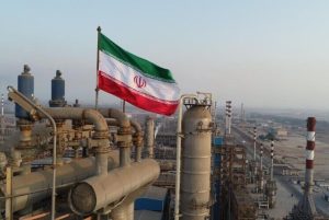افزایش ۲۳۰ هزار بشکه‌ای تولید نفت در کارنامه دوساله دولت