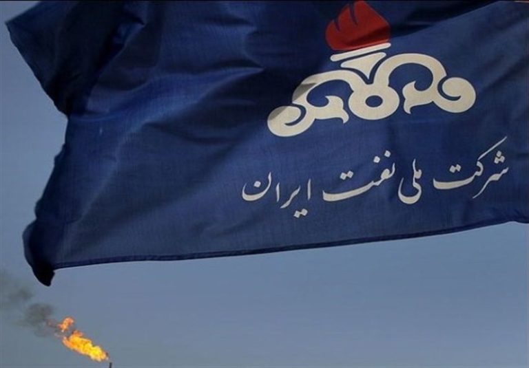 حساب‌های شرکت ملی نفت مسدود شد؛ ابهام درباره اقدام بانک صنعت و معدن