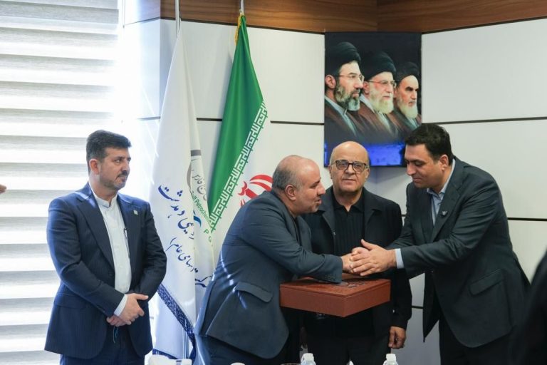 احسان اسدی‌پور مدیرعامل پتروشیمی دهدشت معارفه شد