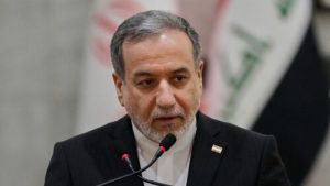 رویترز: ایران امتیاز هسته‌ای نمی‌دهد / مذاکره برای پایان جنگ از پرونده هسته‌ای جداست
