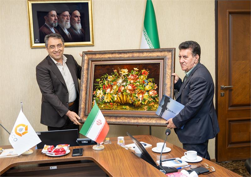 تجلیل از سه پیشکسوت نفت در گروه داکو؛ نیم قرن تجربه مدیریتی پاسداشته شد