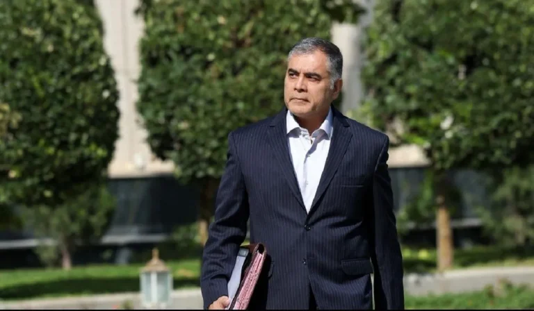 پیام وزیر پیشین نفت پس از پایان مسئولیت؛ قدردانی از کارکنان صنعت نفت