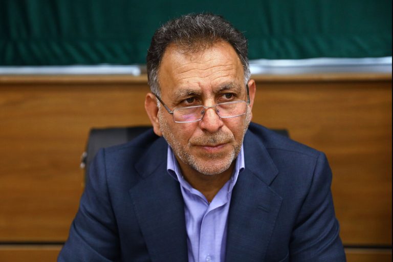 تحقیق و تفحص از فروش نفت و تراستی ها به کمیسیون انرژی رسید