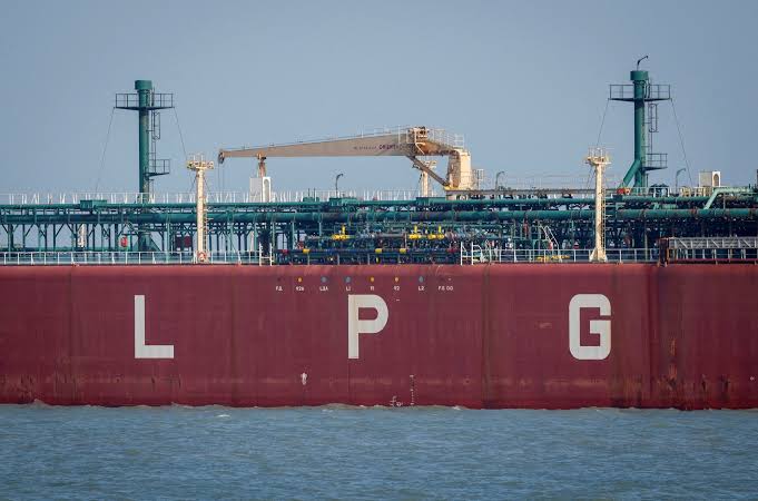 عبور ۴.۱ میلیون بشکه LPG ایران از محاصره دریایی آمریکا